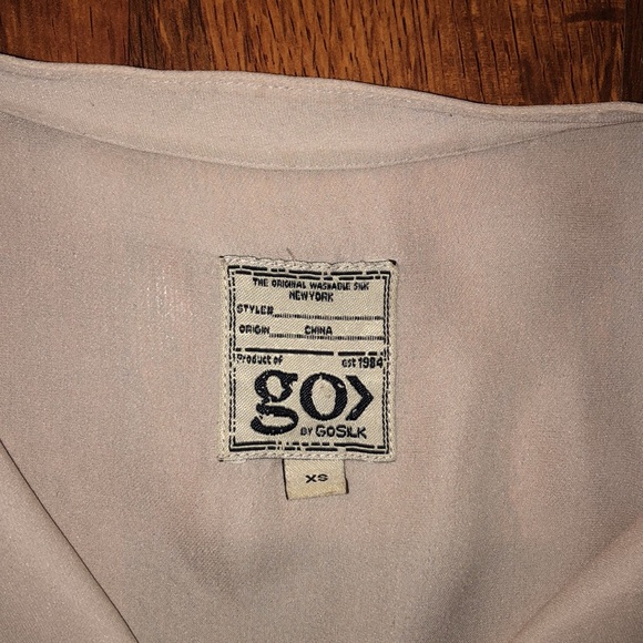 ‼️Silk Button Down Blouse Top - Picture 8 of 10